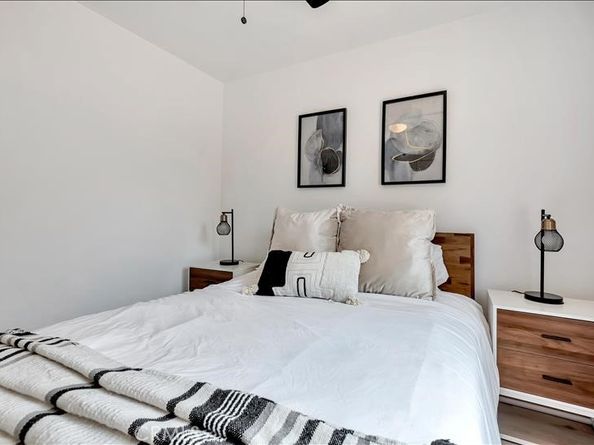 518 E Lime, Monrovia CA 91016