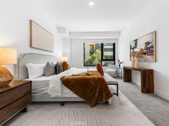 709 E Walnut Street 214, Pasadena CA 91101