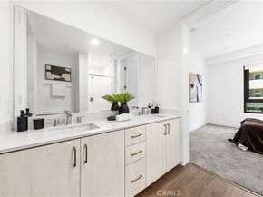 709 E Walnut Street 214, Pasadena CA 91101