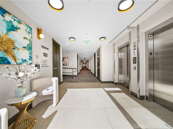 218 N El Molino Avenue 502, Pasadena CA 91101