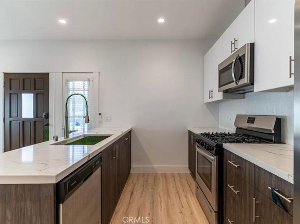 1213 W 24th Street, Los Angeles CA 90007