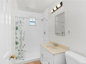 17406 Renault, La Puente CA 91744