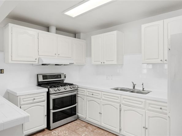 17406 Renault, La Puente CA 91744