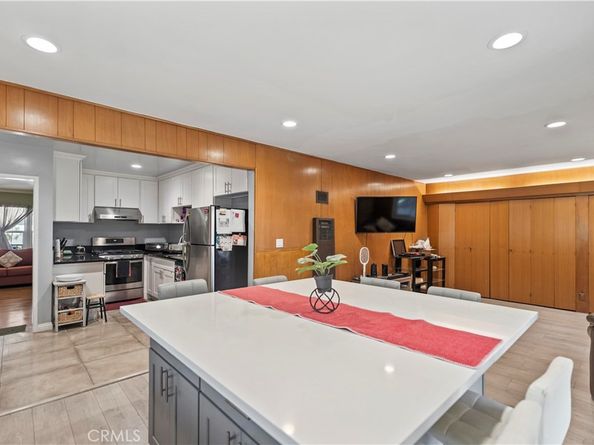 2409 Siwanoy Dr, Alhambra CA 91803