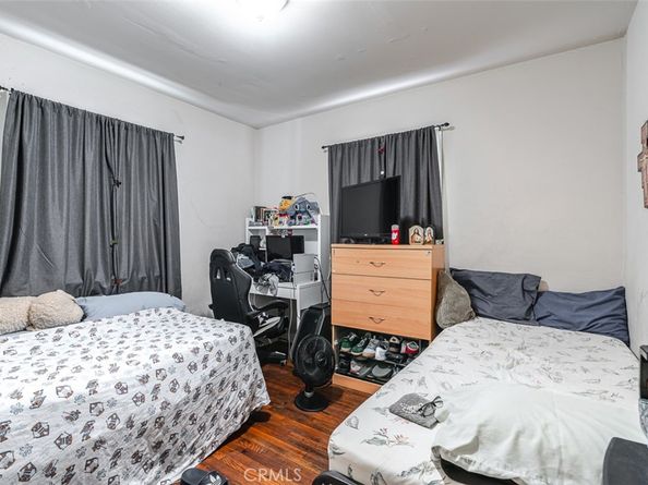 1216 N St Andrews, Los Angeles CA 90038