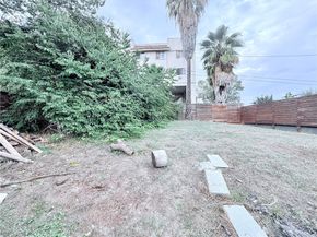 5217 Navarro, Los Angeles CA 90032