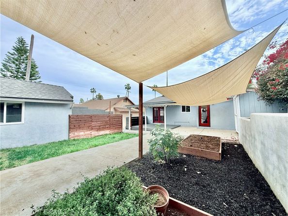5217 Navarro, Los Angeles CA 90032