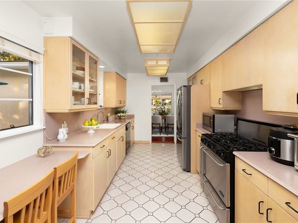 182 W Wistaria, Arcadia CA 91007