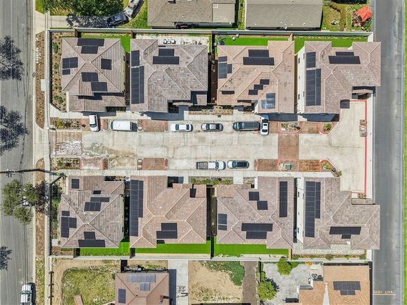 10349 mapledale Street, Bellflower CA 90706