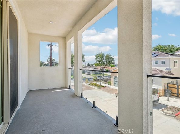 10349 mapledale Street, Bellflower CA 90706