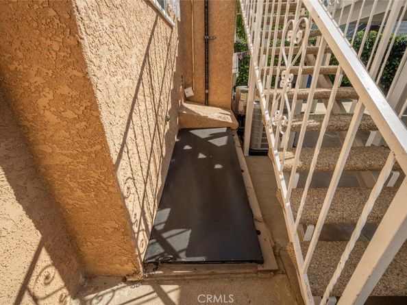 6050 Northside Drive, East Los Angeles CA 90022