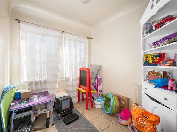 6050 Northside Drive, East Los Angeles CA 90022