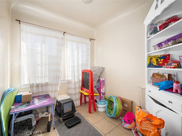 6050 Northside Drive, East Los Angeles CA 90022