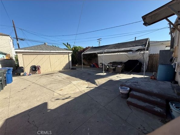 532 Keenan, Los Angeles CA 90022