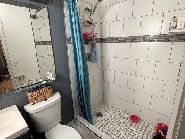 532 Keenan, Los Angeles CA 90022