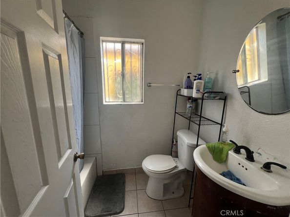 5881 S Broadway Avenue, Los Angeles CA 90003