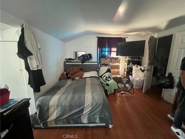 5881 S Broadway Avenue, Los Angeles CA 90003