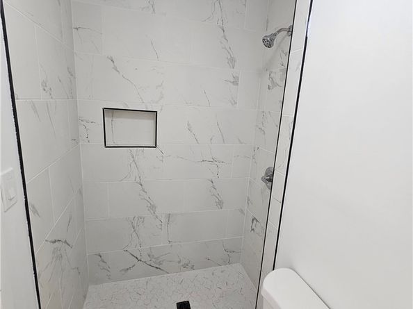 15603 15603 S Tarrant, Compton CA 90220