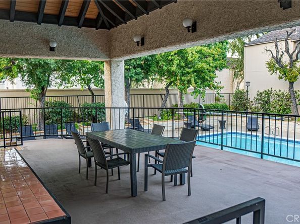 5660 Etiwanda Avenue 1, Tarzana CA 91356