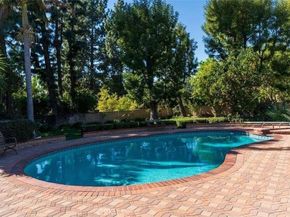 19530 Tuba Street, Northridge CA 91326