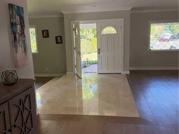 19530 Tuba Street, Northridge CA 91326