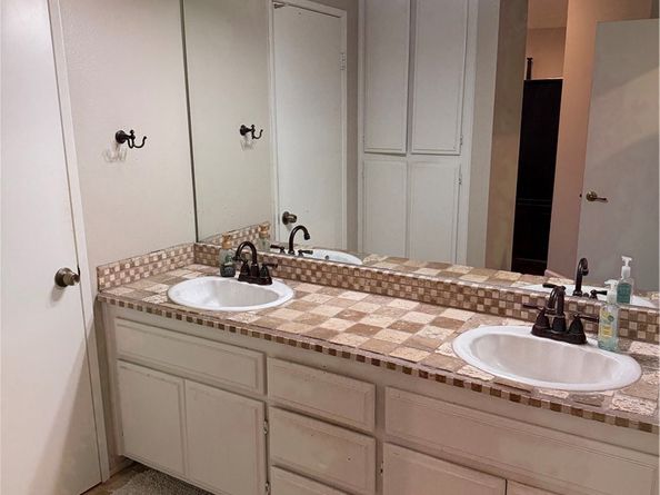 13584 Sutter Court, Fontana CA 92336