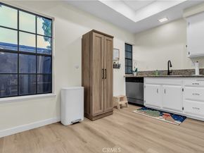 325 E Chapman B, Placentia CA 92870