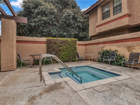 325 E Chapman B, Placentia CA 92870