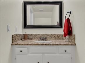 325 E Chapman B, Placentia CA 92870