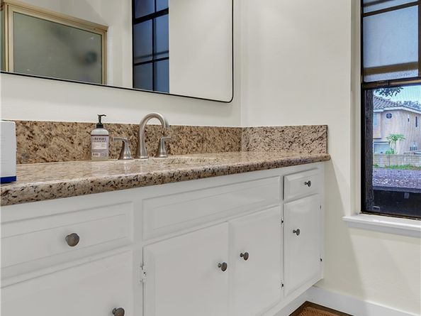 325 E Chapman B, Placentia CA 92870