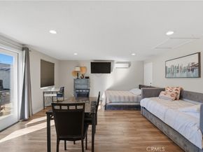 745 N N Vine St, Anaheim CA 92805