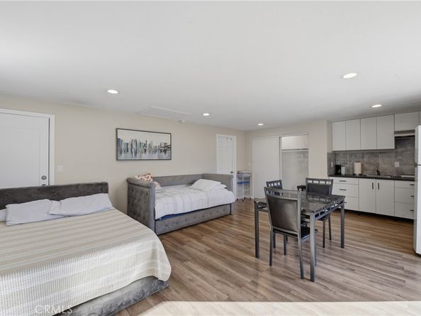 745 N N Vine St, Anaheim CA 92805