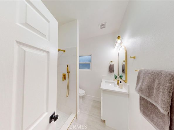 2249 W 30th Street, Los Angeles CA 90018