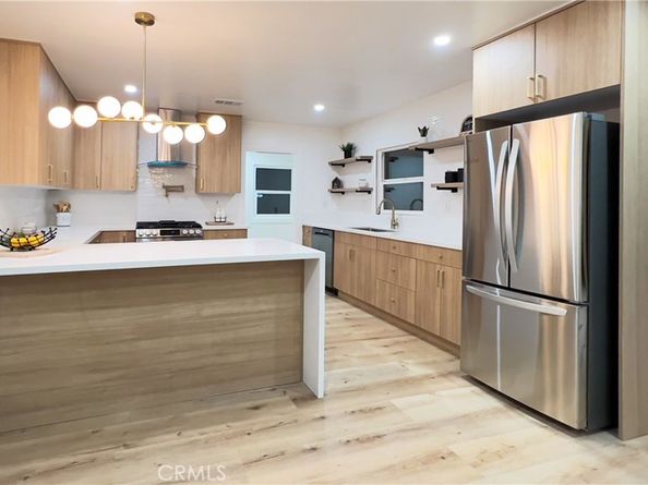 2249 W 30th Street, Los Angeles CA 90018