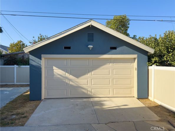2249 W 30th Street, Los Angeles CA 90018