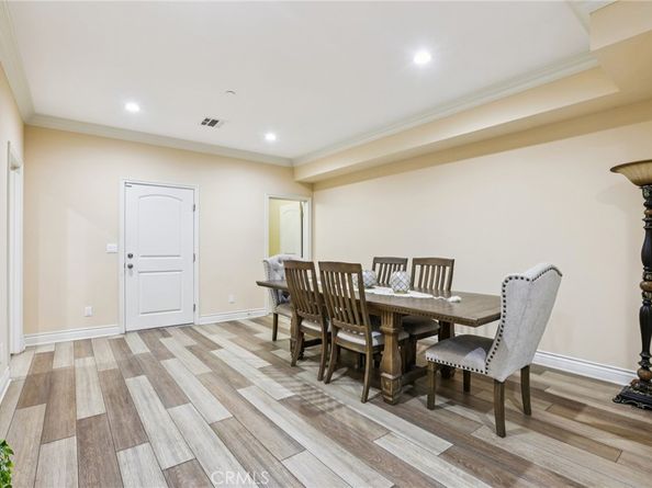 204 E 121st Street, Los Angeles CA 90061