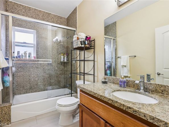 204 E 121st Street, Los Angeles CA 90061