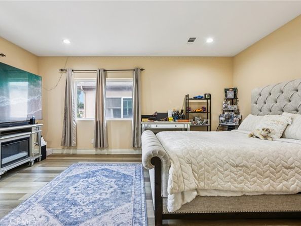 204 E 121st Street, Los Angeles CA 90061