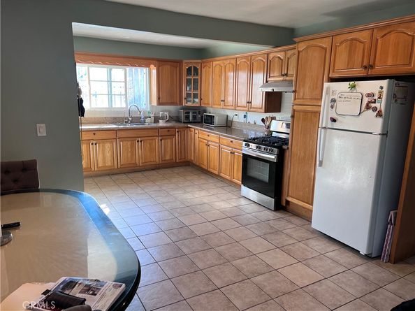 1222 E 103rd Street, Los Angeles CA 90002