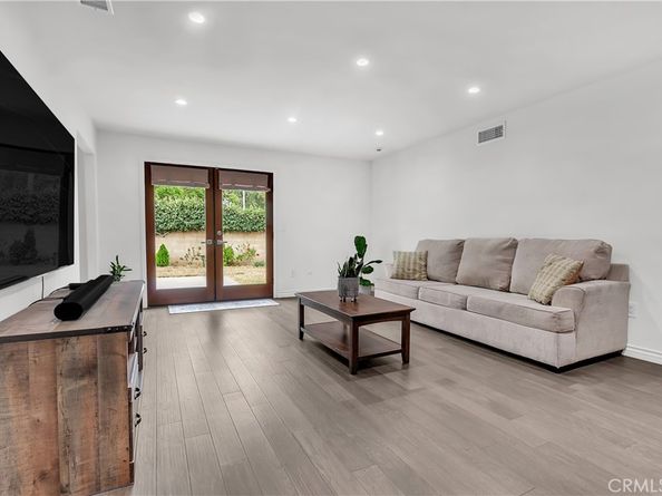 1121 Eucalyptus Lane, Pasadena CA 91103