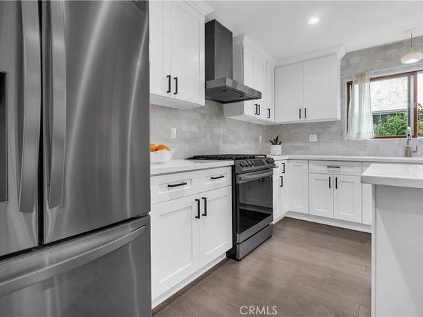 1121 Eucalyptus Lane, Pasadena CA 91103