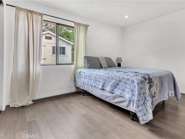 1121 Eucalyptus Lane, Pasadena CA 91103