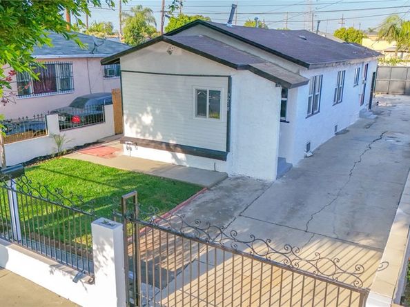 9218 Hooper Avenue, Los Angeles CA 90002