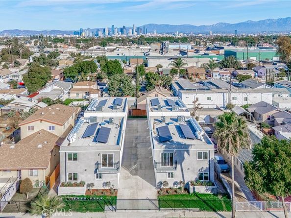 1201 E 59th Place, Los Angeles CA 90001