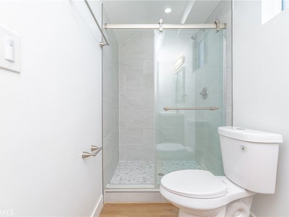 1201 E 59th Place, Los Angeles CA 90001