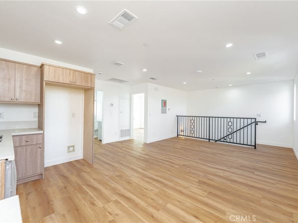 1201 E 59th Place, Los Angeles CA 90001