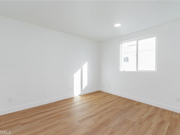 1201 E 59th Place, Los Angeles CA 90001
