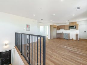 1201 E 59th Place, Los Angeles CA 90001