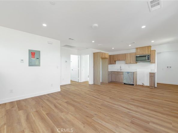 1201 E 59th Place, Los Angeles CA 90001