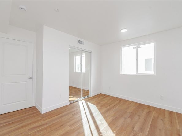 1201 E 59th Place, Los Angeles CA 90001